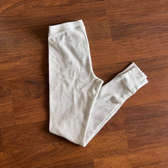☆ 3/$10 SALE - Old Navy Light Gray Thermal Lounge Sleepwear Pants Size XS - Picture 3 of 4